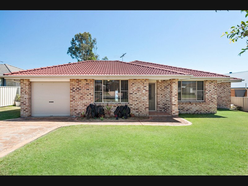 Photo - 21 Peppertree Circuit, Aberglasslyn NSW 2320 - Image