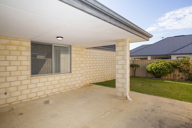 Photo - 21 Pexton Drive, South Guildford WA 6055 - Image 28