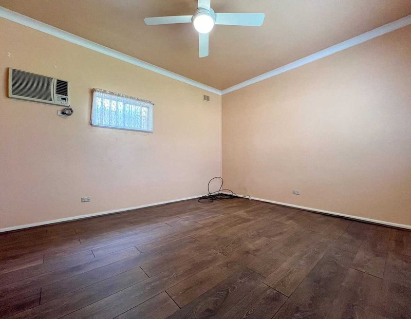 Photo - 21 Phillip Avenue, Cabramatta NSW 2166 - Image 5