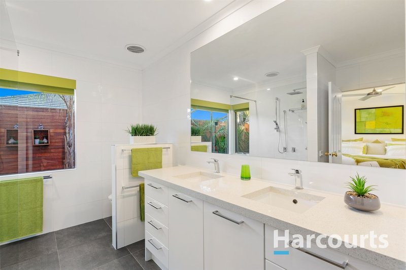 Photo - 21 Pitfield Crescent, Rowville VIC 3178 - Image 13