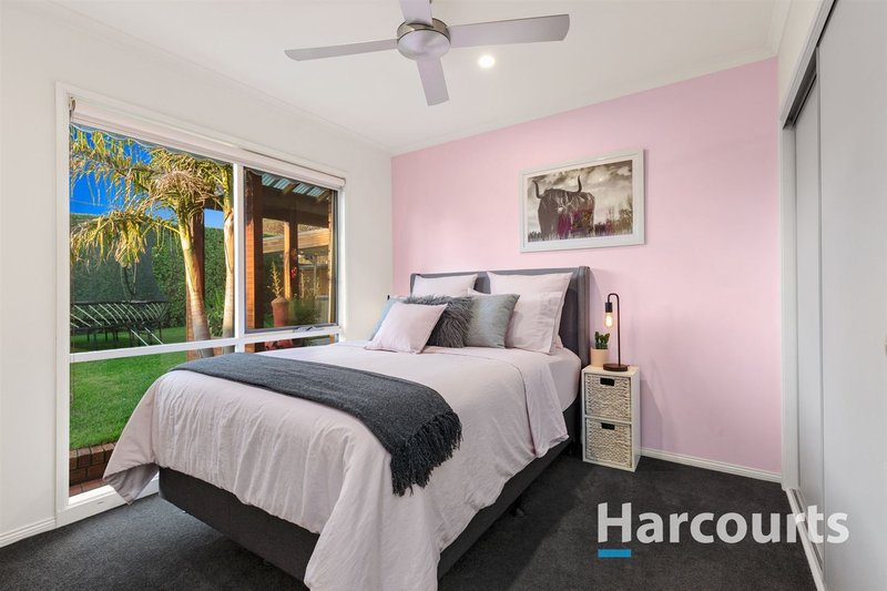 Photo - 21 Pitfield Crescent, Rowville VIC 3178 - Image 14