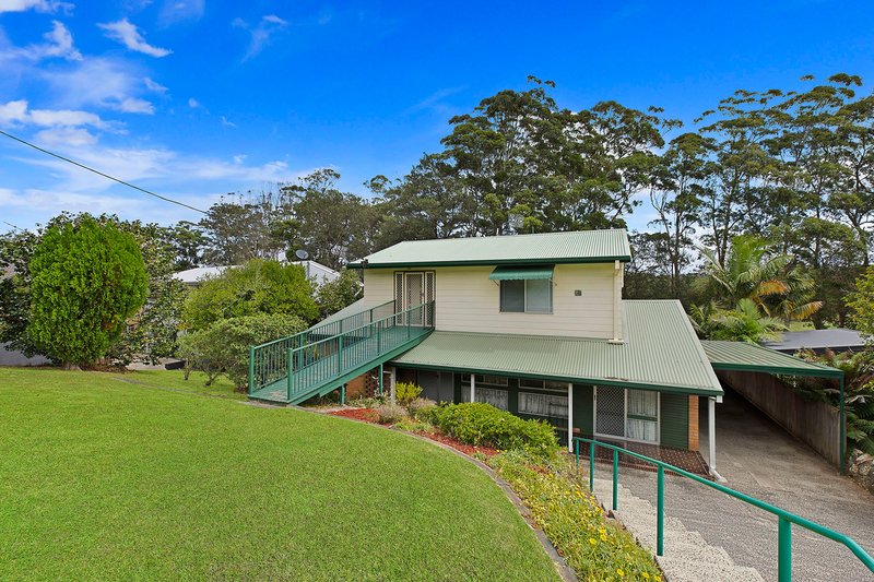 Photo - 21 Plymouth Drive, Wamberal NSW 2260 - Image 2