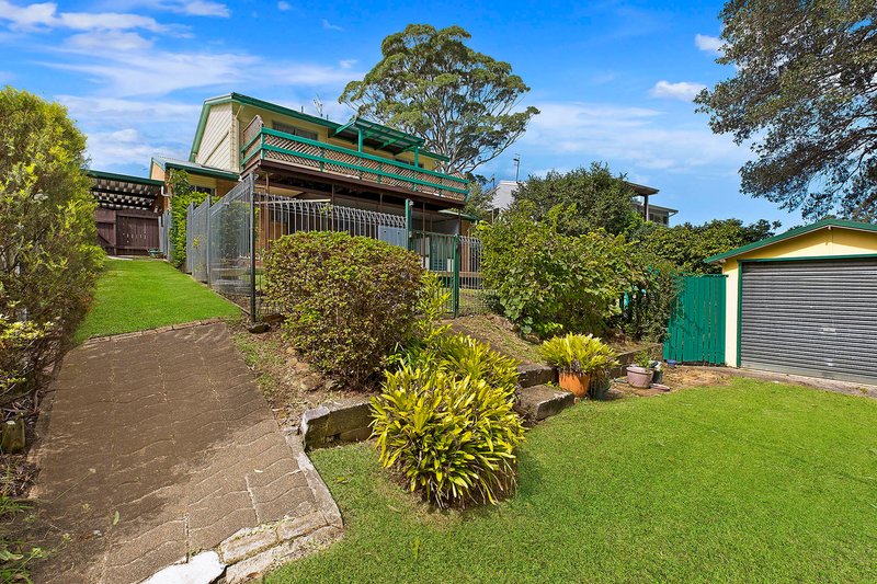 Photo - 21 Plymouth Drive, Wamberal NSW 2260 - Image 10