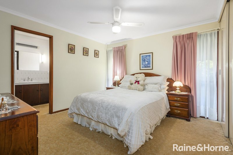 Photo - 21 Pohlman Street, Kyneton VIC 3444 - Image 5