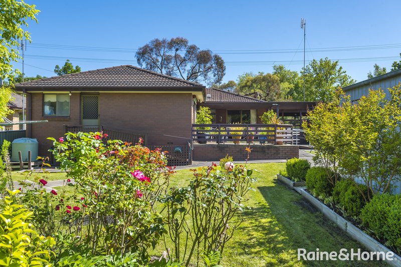 Photo - 21 Pohlman Street, Kyneton VIC 3444 - Image 13