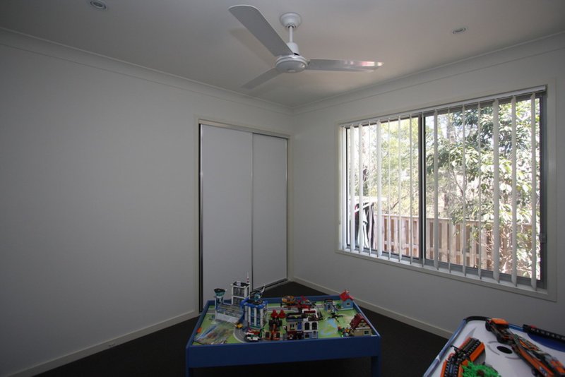 Photo - 2/1 Portimao Court, Oxenford QLD 4210 - Image 8