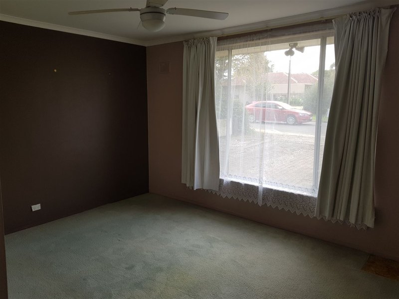 Photo - 21 Prince Charles Street, Morphett Vale SA 5162 - Image 2