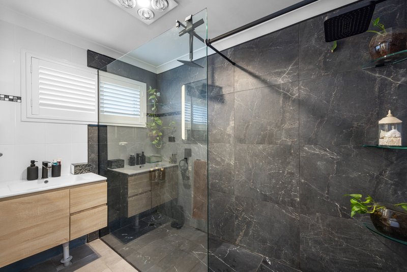 Photo - 2/1 Pumicestone Place, Golden Beach QLD 4551 - Image 8
