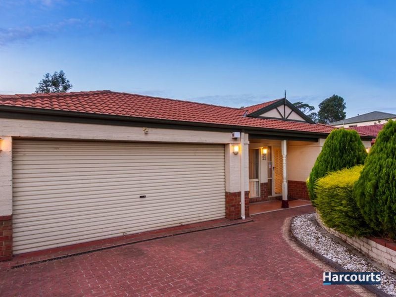 21 Quail Way, Rowville VIC 3178