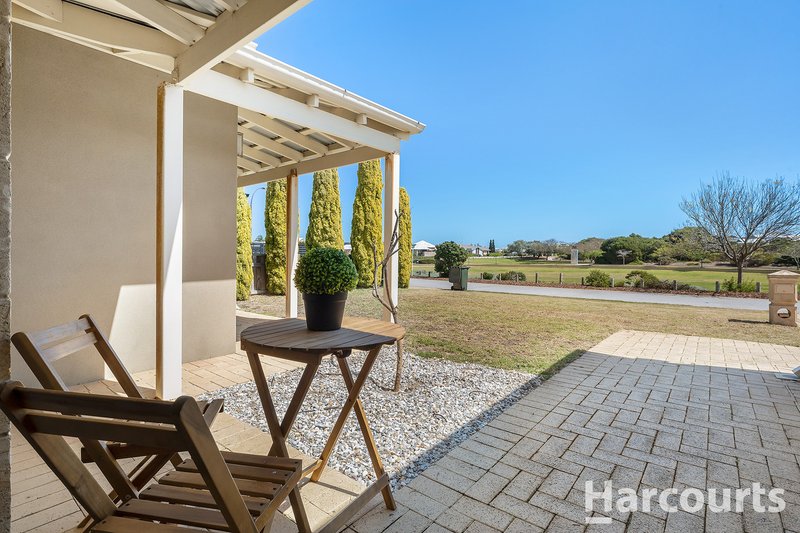 Photo - 21 Quandong Parkway, Halls Head WA 6210 - Image 16