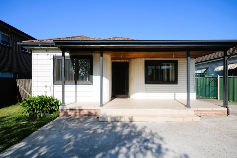 21 Queen Street, Revesby NSW 2212