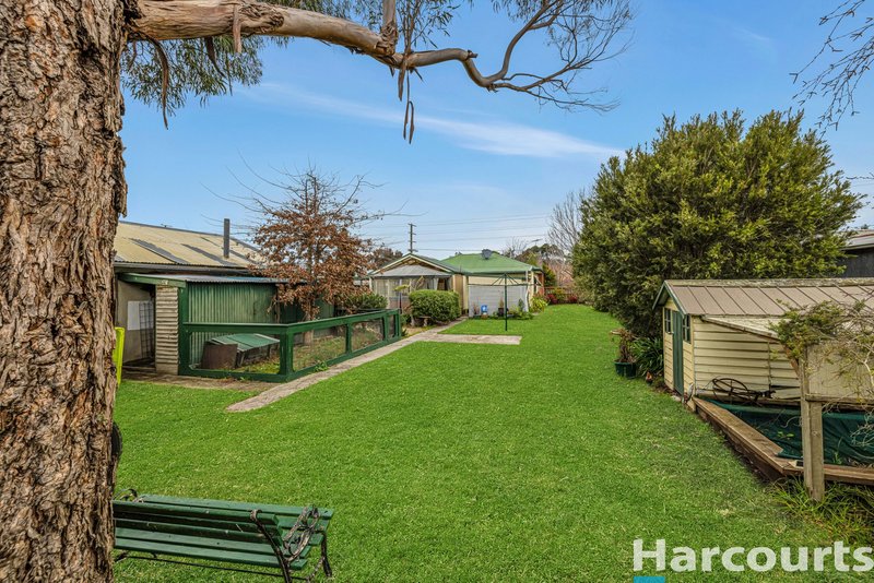 Photo - 21 Railway Avenue, Bunyip VIC 3815 - Image 10