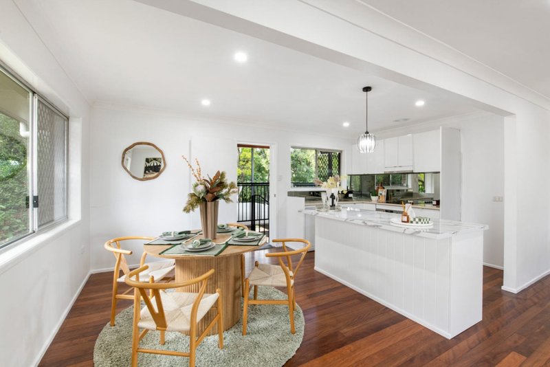 Photo - 21 Raintree Street, Mansfield QLD 4122 - Image 2