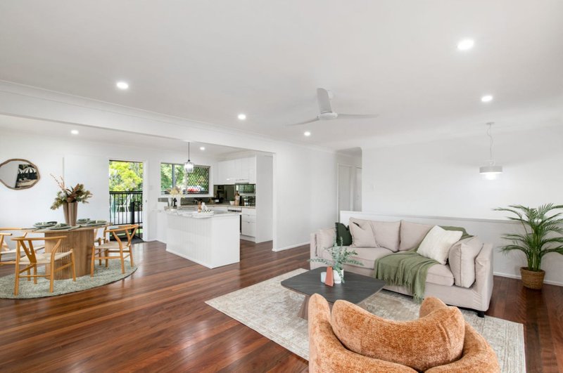 Photo - 21 Raintree Street, Mansfield QLD 4122 - Image 3