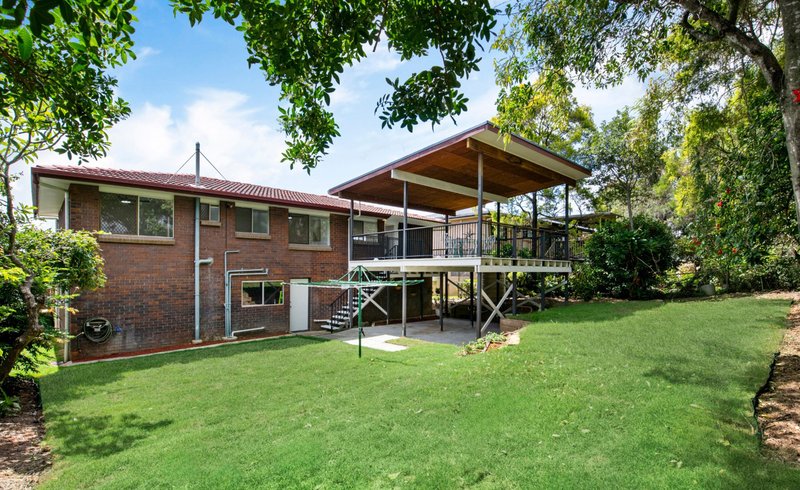 Photo - 21 Raintree Street, Mansfield QLD 4122 - Image 11