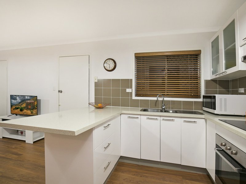 Photo - 21 Raquel Avenue, Springwood QLD 4127 - Image 3