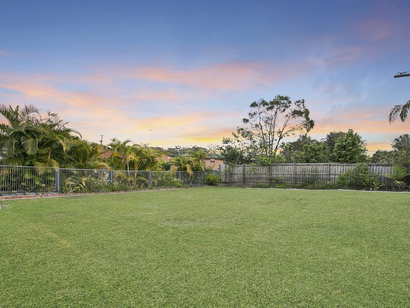 Photo - 21 Raquel Avenue, Springwood QLD 4127 - Image 9