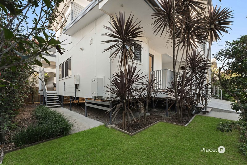 Photo - 21 Redcar Street, Bulimba QLD 4171 - Image 2