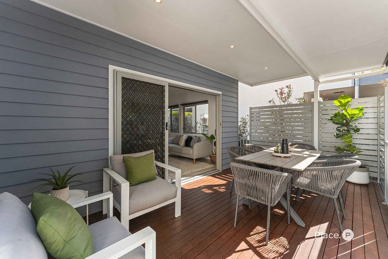 Photo - 21 Redcar Street, Bulimba QLD 4171 - Image 3