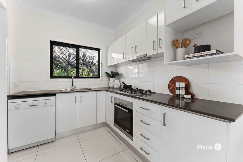 Photo - 21 Redcar Street, Bulimba QLD 4171 - Image 9