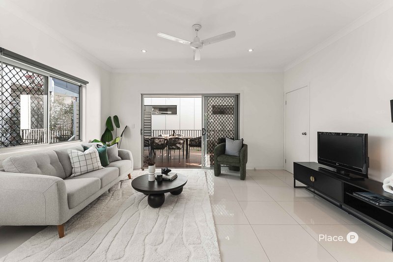 Photo - 21 Redcar Street, Bulimba QLD 4171 - Image 11