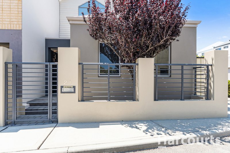 Photo - 21 Redfern Bend, Clarkson WA 6030 - Image 2