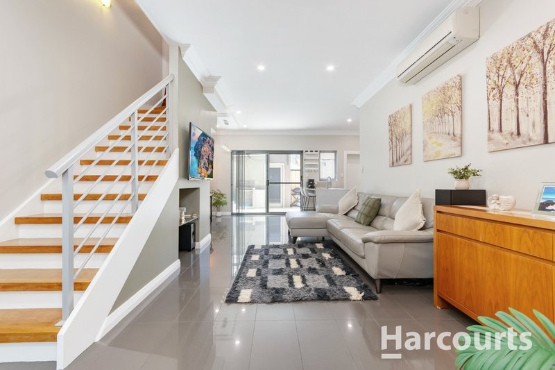 Photo - 21 Redfern Bend, Clarkson WA 6030 - Image 5