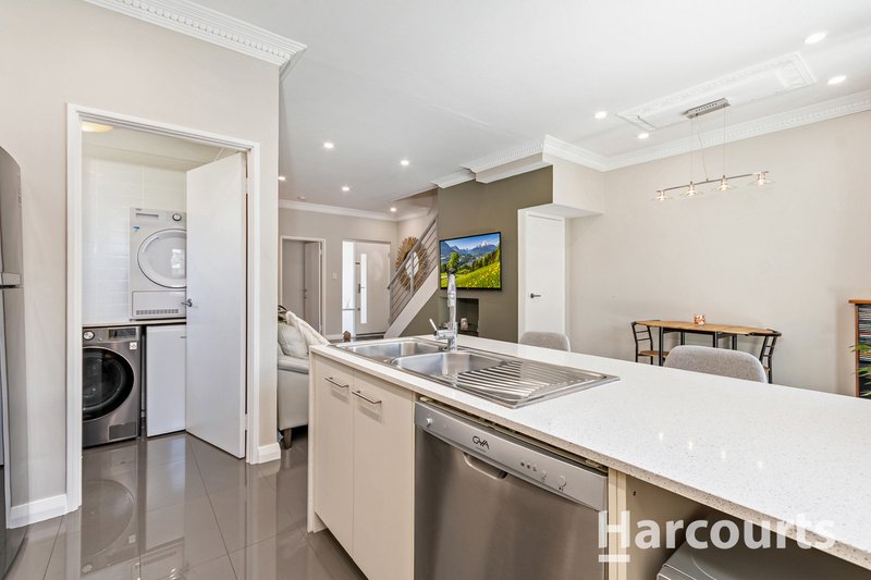 Photo - 21 Redfern Bend, Clarkson WA 6030 - Image 12