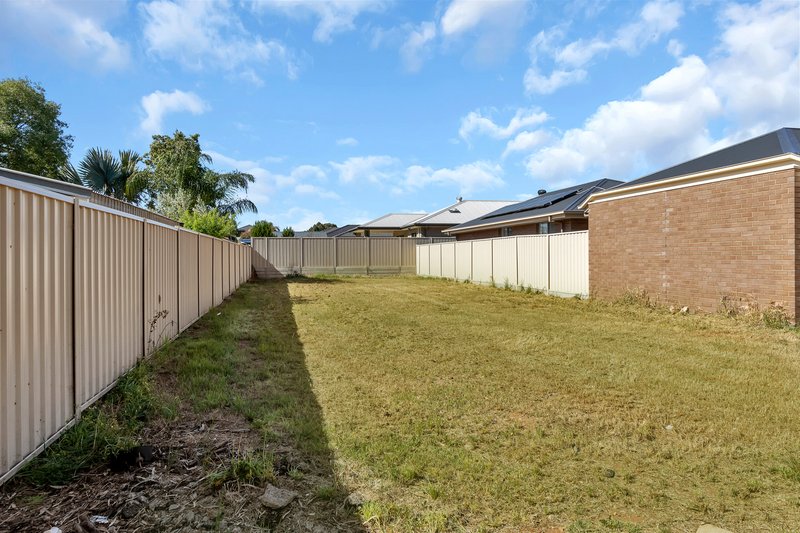 Photo - 21 Resthaven Drive, Parafield Gardens SA 5107 - Image 4