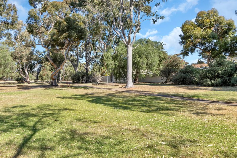 Photo - 21 Resthaven Drive, Parafield Gardens SA 5107 - Image 9