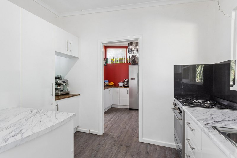 Photo - 21 Rialto Avenue, Para Hills SA 5096 - Image 6