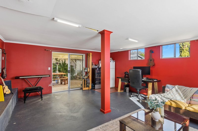 Photo - 21 Rialto Avenue, Para Hills SA 5096 - Image 13