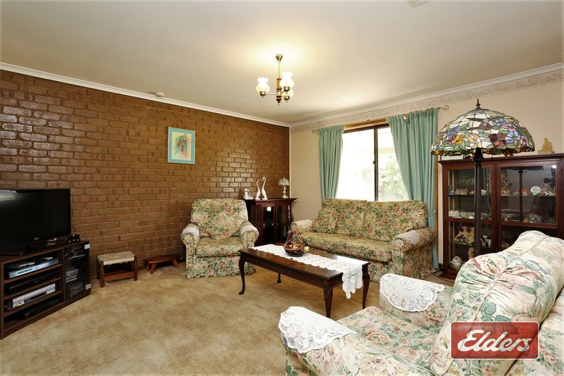 Photo - 21 Robinson Road, Willaston SA 5118 - Image 2