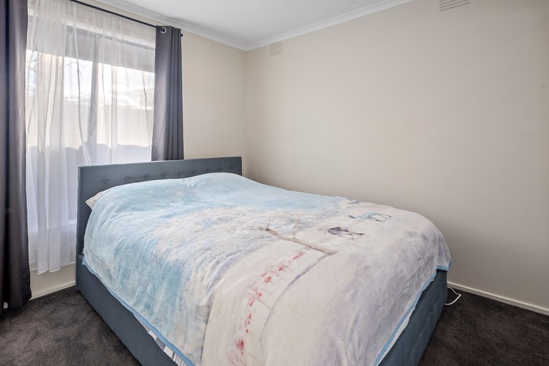 Photo - 2/1 Rochdale Square, Lalor VIC 3075 - Image 5