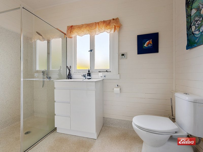 Photo - 21 Ronald Street, Devonport TAS 7310 - Image 16