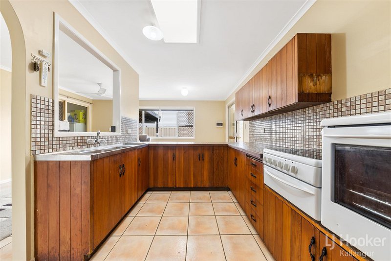 Photo - 21 Rosebrook Street, Kallangur QLD 4503 - Image 2