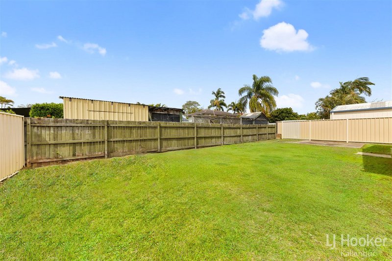 Photo - 21 Rosebrook Street, Kallangur QLD 4503 - Image 12