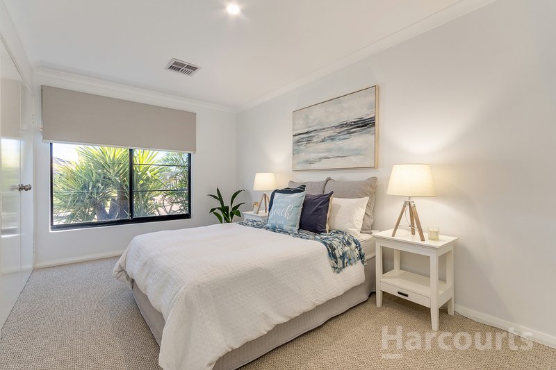 Photo - 21 Rosewell Green, Wanneroo WA 6065 - Image 22