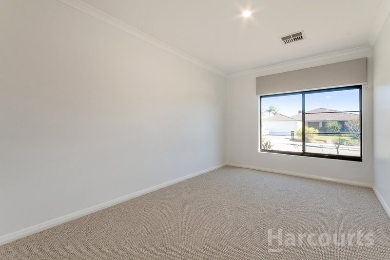 Photo - 21 Rosewell Green, Wanneroo WA 6065 - Image 23