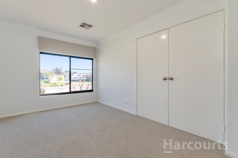 Photo - 21 Rosewell Green, Wanneroo WA 6065 - Image 24