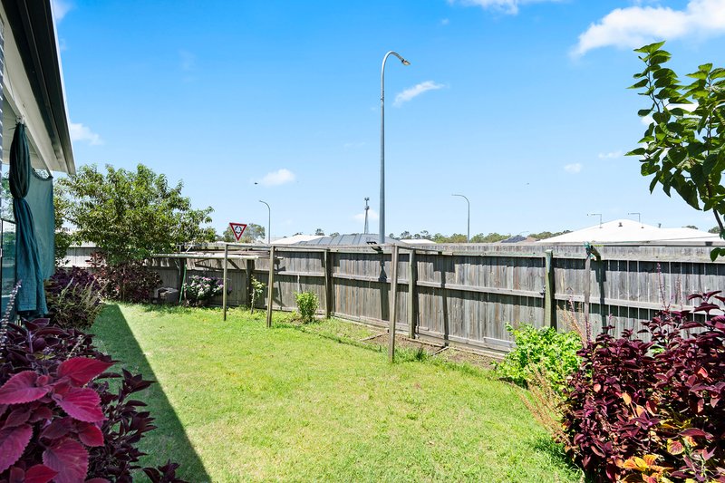 Photo - 21 Rothbury Street, Logan Reserve QLD 4133 - Image 19