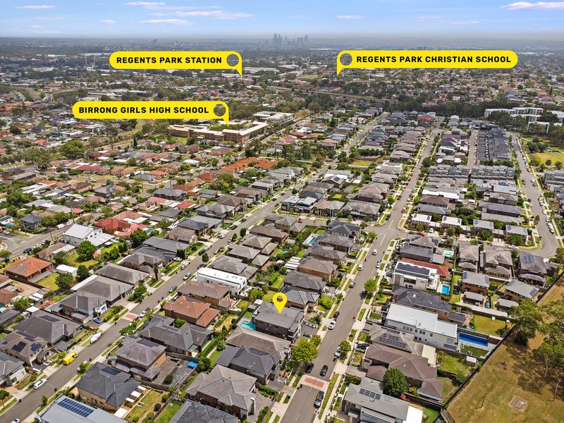 Photo - 21 Rowe Drive, Potts Hill NSW 2143 - Image 14