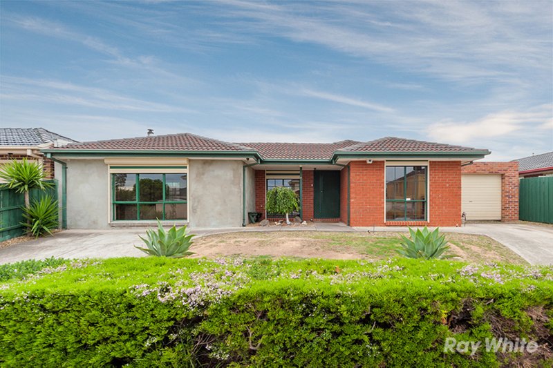 Photo - 21 Ruben Drive, Sydenham VIC 3037 - Image 2