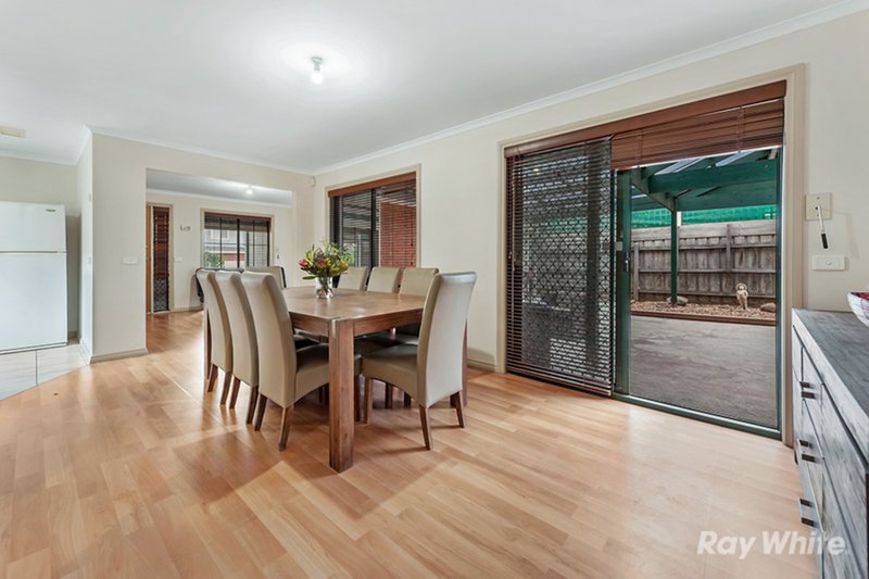 Photo - 21 Ruben Drive, Sydenham VIC 3037 - Image 10