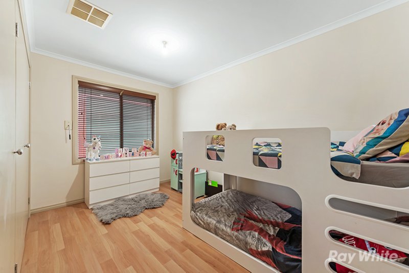 Photo - 21 Ruben Drive, Sydenham VIC 3037 - Image 13