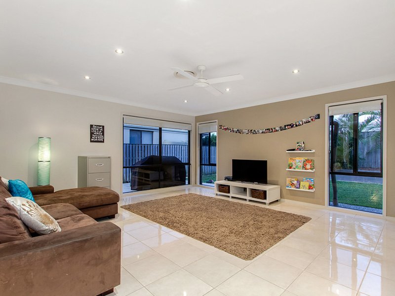 Photo - 21 Rushcutter Avenue, Oxenford QLD 4210 - Image 3