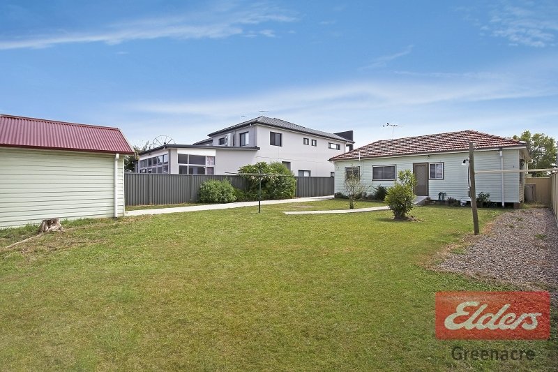 Photo - 21 Russell Street, Greenacre NSW 2190 - Image 3