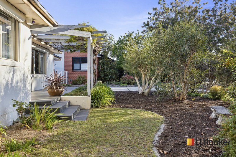 Photo - 21 Ryan Street, Curtin ACT 2605 - Image 2