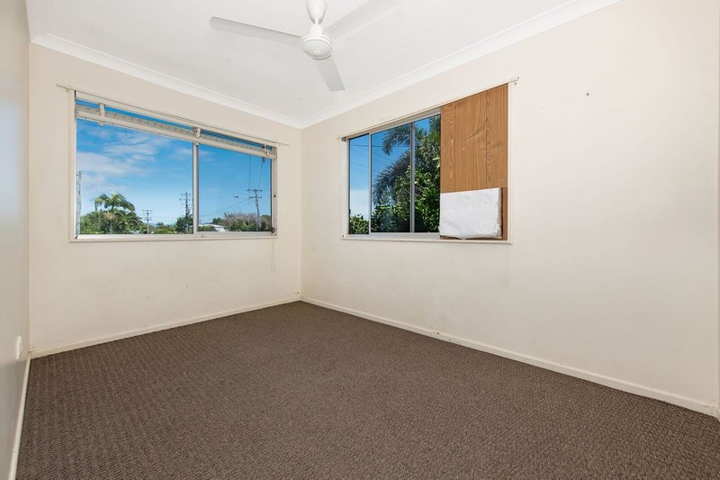 Photo - 2/1 Ryrie Crescent, Rasmussen QLD 4815 - Image 4