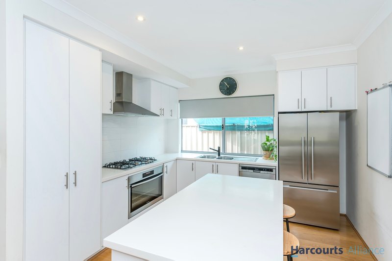 Photo - 21 Sabro Lane, Caversham WA 6055 - Image 2